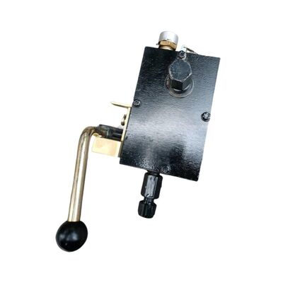 Dongfeng Truck Parts 5005010-C1101 5005010-C1300 Cab Lifting Pump